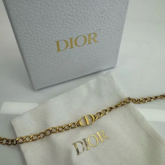 Christian Dior 30 Montaigne Petit Gold Chain Necklace - Picture 9 of 9
